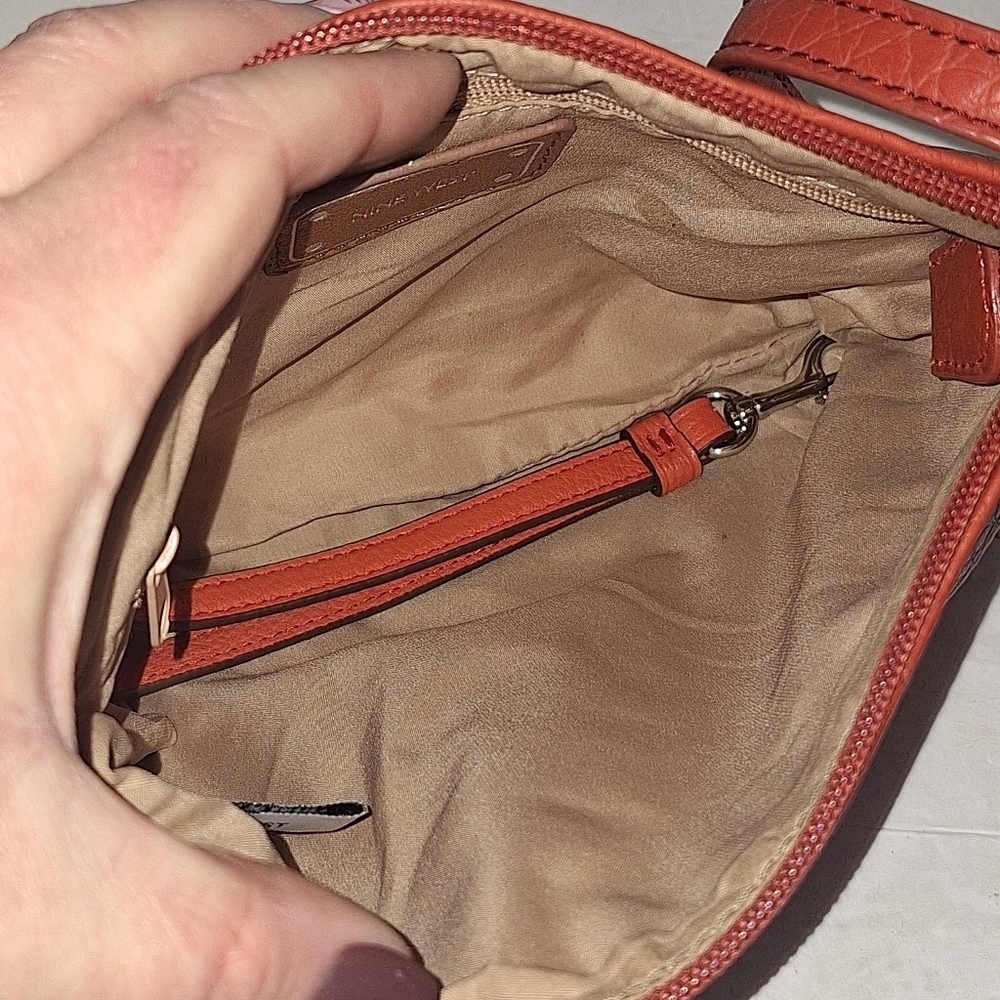 Nine West Small Faux Pebble Leather Crossbody Bag Coral Red Adjustable Strap GUC - Picture 7 of 13